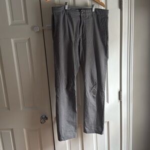 Old navy chino built in flex